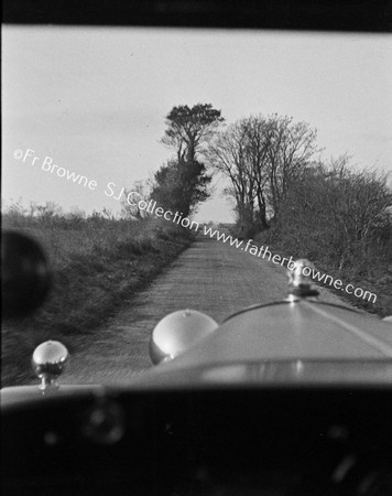 THROUGH WINDSCREEN STRAIGHT STRETCH